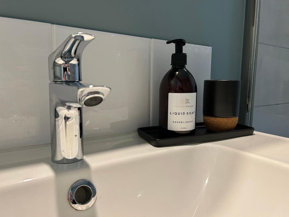 La Petite Plume - Prestiplace Collection トゥール エクステリア 写真